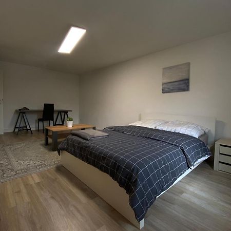 Zimmer In Freital Hotel ภายนอก รูปภาพ